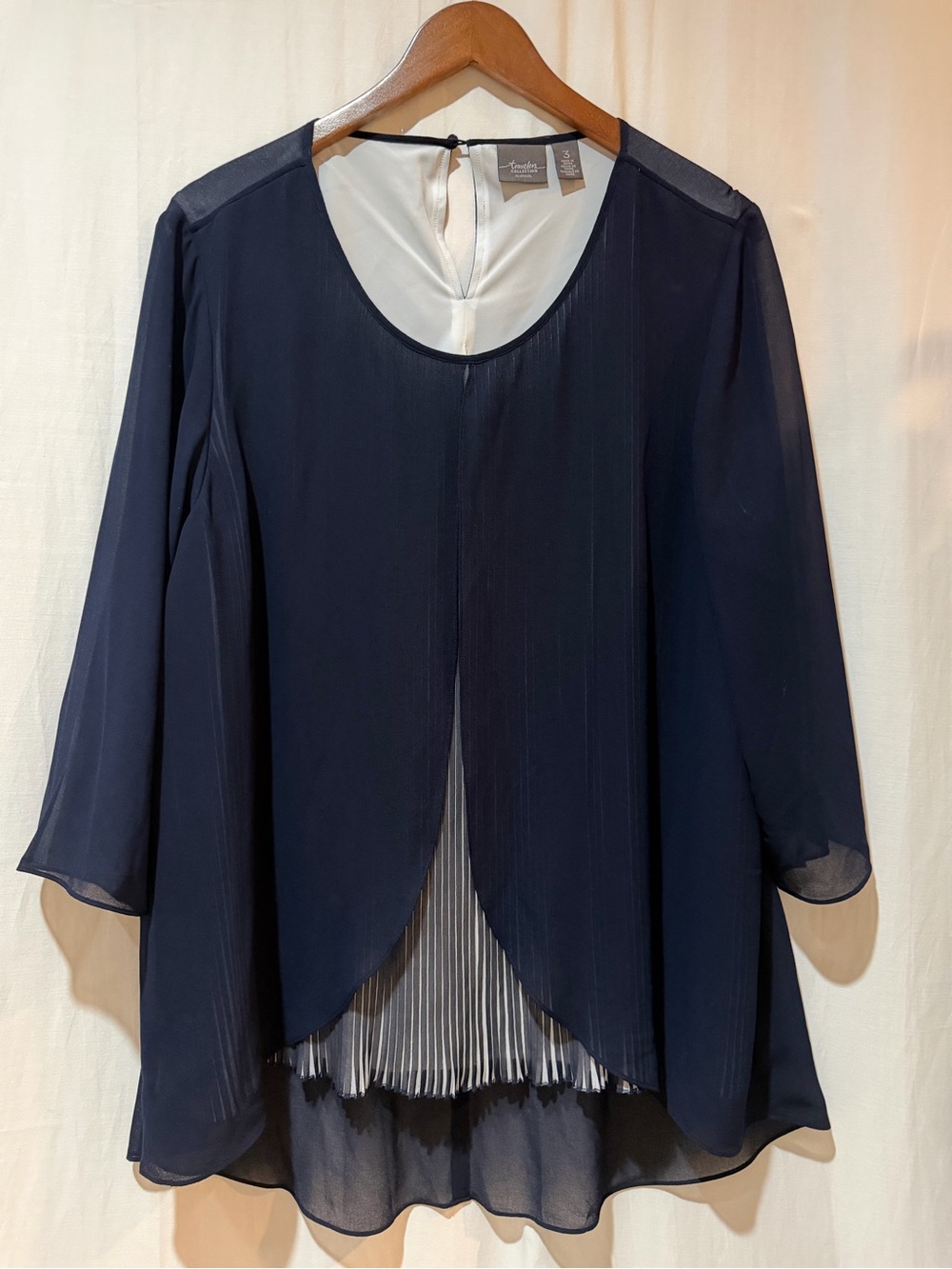 NWOT Chico's Travelers Collection Layered Pleated-Front Tunic Top Navy - XL (3)